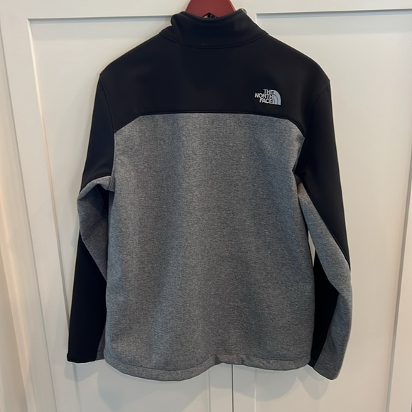 The North Face Apex Bionic Softshell Windproof Jacket - Black/Grey Heather - Picture 5 of 6